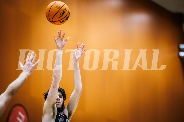 Basketball, Win2Day Superliga 2023/24, Grunddurchgang 11.Runde, Vienna Timberwolves, Flyers Wels, Elvir Jakupovic (21)
