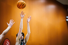 Basketball, Win2Day Superliga 2023/24, Grunddurchgang 11.Runde, Vienna Timberwolves, Flyers Wels, Elvir Jakupovic (21)