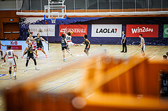 Basketball, Win2Day Superliga 2023/24, Grunddurchgang 11.Runde, Vienna Timberwolves, Flyers Wels, Elvir Jakupovic (21), Oscar Schmit (36)