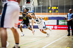 Basketball, Win2Day Superliga 2023/24, Grunddurchgang 11.Runde, Vienna Timberwolves, Flyers Wels, Terell Allen (2), Moritz Lanegger (21)