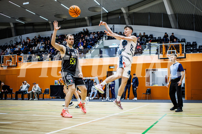 Basketball, Win2Day Superliga 2023/24, Grunddurchgang 11.Runde, Vienna Timberwolves, Flyers Wels, Jakob Konzet (5)