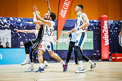 Basketball, Win2Day Superliga 2023/24, Grunddurchgang 11.Runde, Vienna Timberwolves, Flyers Wels, Christian Von Fintel (27), Oscar Schmit (36)