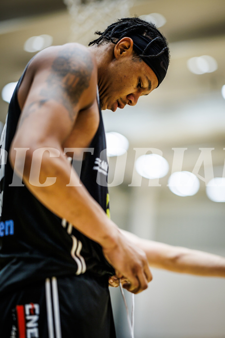 Basketball, Win2Day Superliga 2023/24, Grunddurchgang 11.Runde, Vienna Timberwolves, Flyers Wels, Christopher Ferguson (20)
