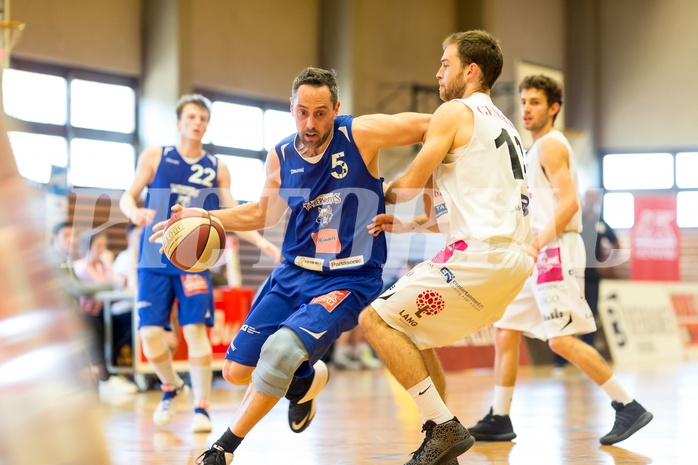 Basketball, 2.Bundesliga, Playoff VF Spiel 1, Mattersburg Rocks, Vienna D.C. Timberwolves, David Geisler (5), Sebastian GMEINER (12)