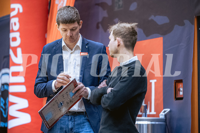 Basketball, Win2Day Superliga 2022/23, 3. Qualifikationsrunde, Vienna Timberwolves, Fürstenfeld Panthers, Hubert Schmidt (Head Coach), Justin Schlünken (Ass. Coach)