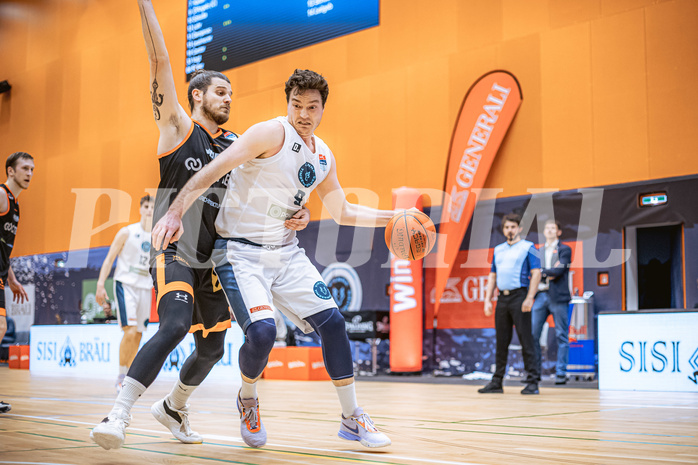 Basketball, Win2Day Superliga 2022/23, 3. Qualifikationsrunde, Vienna Timberwolves, Fürstenfeld Panthers, Adnan Hajder (9), Philipp D’Angelo (9)