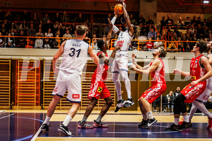 Basketball, win2day Basketball Superliga 2024/25, Grunddurchgang Runde 7, BBC Nord Dragonz, Traiskirchen Lions, Peter Turay (12)