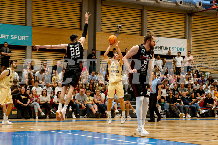 01.05.2025 Basketball Zweite Liga 2024/25, Playoffs, Finale Spiel 2 Wörthersee Piraten vs. Mistelbach Mustangs