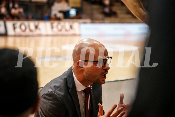 Basketball, Admiral Basketball Superliga 2019/20, Platzierungsrunde 5.Runde, Oberwart Gunners, Flyers Wels, Sebastian Waser (Head Coach)