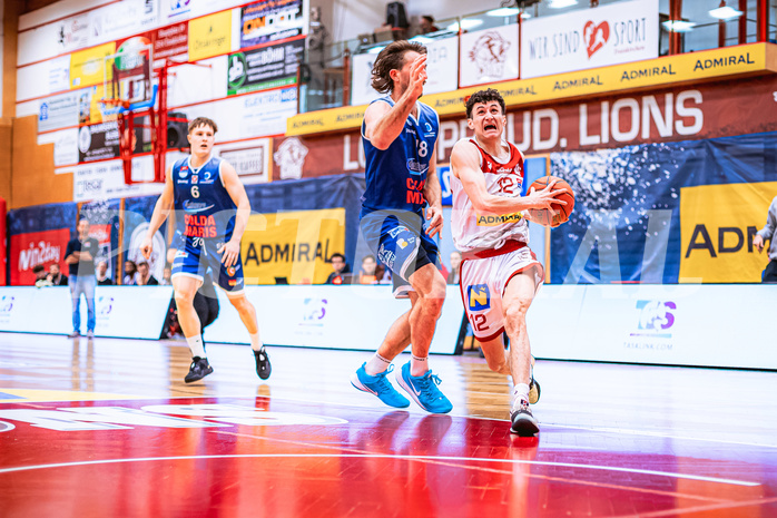 Basketball, Win2Day Superliga 2022/23, 6. Qualifikationsrunde, Traiskirchen Lions, BBC Nord Dragonz, Nils Kühteubl (12)