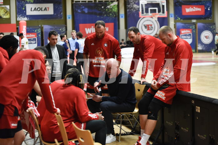 Win2Day Basketball Superliga 2022/23, 6. Plazierungsrunde, Flyers Wels, BC Vienna, Aramis Naglić (Tr.),

