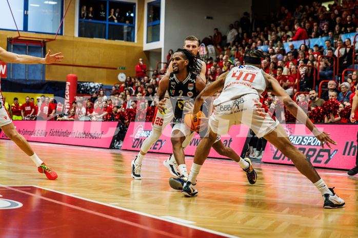 Basketball, Basketball Austria CUP 2023/24, Finale, Traiskirchen Lions, Flyers Wels, Terell Allen (2)