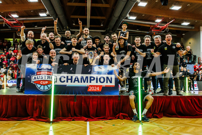 Basketball, Basketball Austria CUP 2023/24, Finale, Traiskirchen Lions, Flyers Wels, Raiffeisen Flyers Wels - Cupsieger 2023/24
