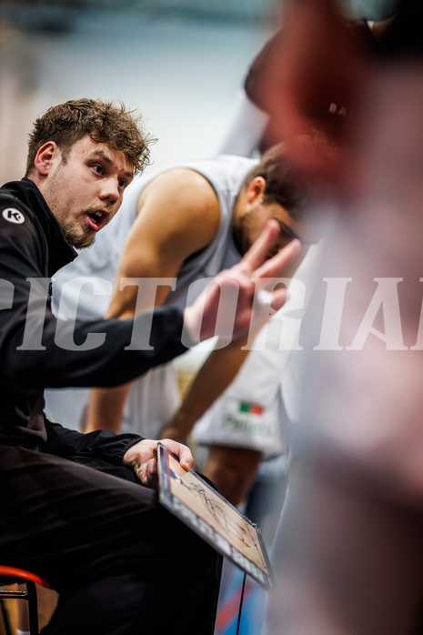 Basketball, Basketball Zweite Liga 2024/25, Grunddurchgang 11.Runde, UDW Alligators, Future Team Steiermark, Mark Laurencik (Ass. Head Coach)