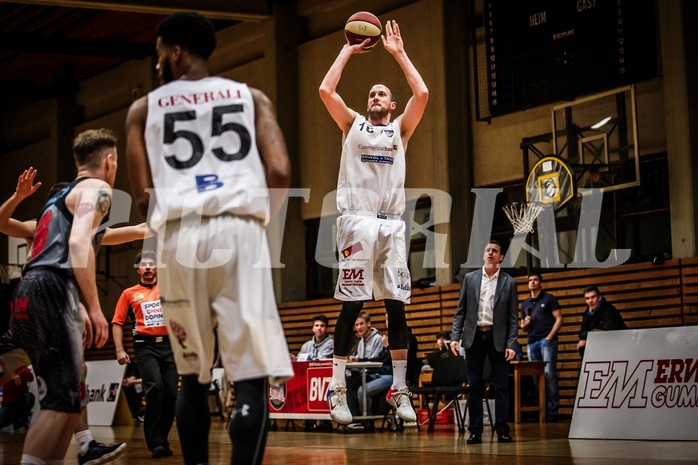 Basketball, 2.Bundesliga, Playoff VF Spiel 2, Mattersburg Rocks, Villach Raiders, Corey HALLETT (16)