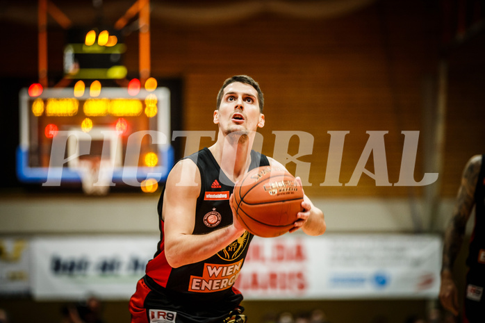 Basketball, Basketball Austria, Cup Final Four 2021/22 
Herren Cupfinale, BC GGMT Vienna, Oberwart Gunners, Bogic Vujosevic (5)