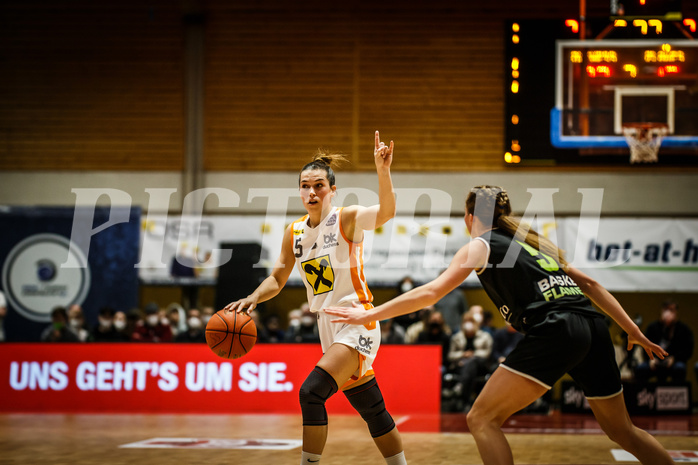 Basketball, Basketball Austria, Cup Final Four 2021/22 
Damen Cupfinale, BK Duchess, Basket Flames, Lisa Zderadicka (5)