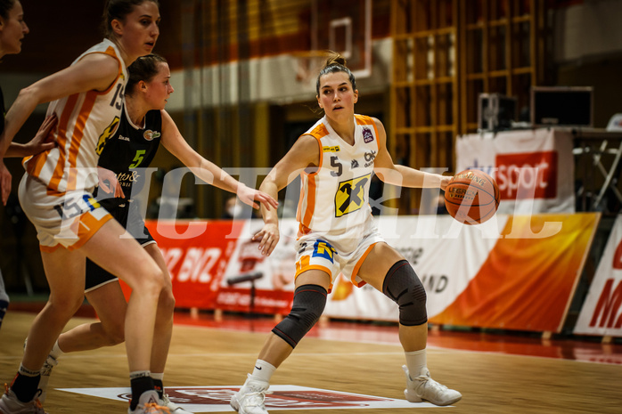 Basketball, Basketball Austria, Cup Final Four 2021/22 
Damen Cupfinale, BK Duchess, Basket Flames, Lisa Zderadicka (5)