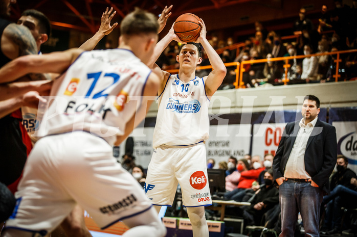 Basketball, Basketball Austria, Cup Final Four 2021/22 
Herren Cupfinale, BC GGMT Vienna, Oberwart Gunners, Tyler Creammer (10)