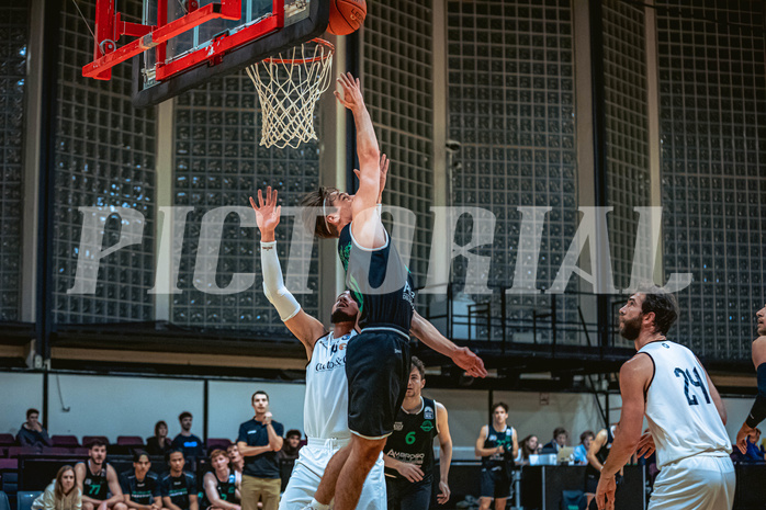 Basketball, Basketball Zweite Liga 2022/23, Grunddurchgang 6.Runde, Basket Flames, Union Deutsch Wagram Alligators, Simon Marek (11)