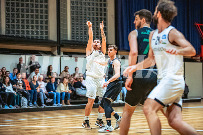 Basketball, Basketball Zweite Liga 2022/23, Grunddurchgang 6.Runde, Basket Flames, Union Deutsch Wagram Alligators, Nikolas Susa (8)