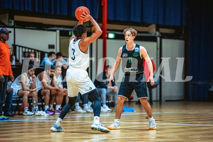 Basketball, Basketball Zweite Liga 2022/23, Grunddurchgang 6.Runde, Basket Flames, Union Deutsch Wagram Alligators, Nikolas Susa (8), Simon Marek (11)