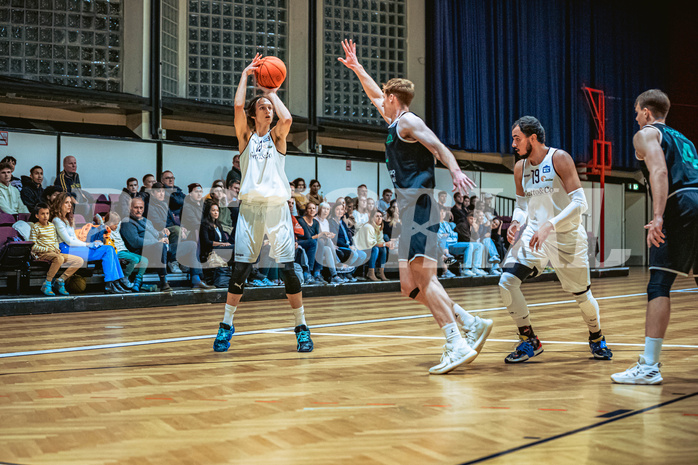 Basketball, Basketball Zweite Liga 2022/23, Grunddurchgang 6.Runde, Basket Flames, Union Deutsch Wagram Alligators, Patrick Fister (13)