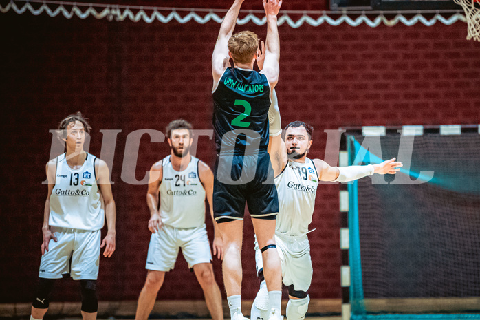 Basketball, Basketball Zweite Liga 2022/23, Grunddurchgang 6.Runde, Basket Flames, Union Deutsch Wagram Alligators, Nikolas Susa (8)
