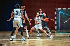 Basketball, Basketball Zweite Liga 2022/23, Grunddurchgang 6.Runde, Basket Flames, Union Deutsch Wagram Alligators, Evan Frank (24)