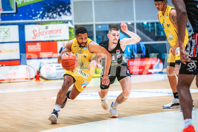 Basketball, Win2Day Superliga 2022/23, Viertelfinale Spiel 4, SKN St. Pölten Basketball, Raiffeisen Flyers Wels, Michael Holton Jr. (14)