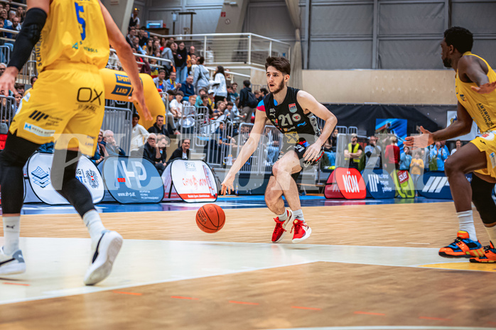 Basketball, Win2Day Superliga 2022/23, Viertelfinale Spiel 4, SKN St. Pölten Basketball, Raiffeisen Flyers Wels, Elvir Jakupovic (21)