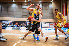 Basketball, Win2Day Superliga 2022/23, Viertelfinale Spiel 4, SKN St. Pölten Basketball, Raiffeisen Flyers Wels, Akkan Atasoy (23), Gavrilo Tepic (4)