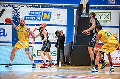 Basketball, Win2Day Superliga 2022/23, Viertelfinale Spiel 4, SKN St. Pölten Basketball, Raiffeisen Flyers Wels, Nebosja Dukic (13), Christian Von Fintel (27)