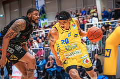 Basketball, Win2Day Superliga 2022/23, Viertelfinale Spiel 4, SKN St. Pölten Basketball, Raiffeisen Flyers Wels, Donovan Smith (1), Christopher Ferguson (20)