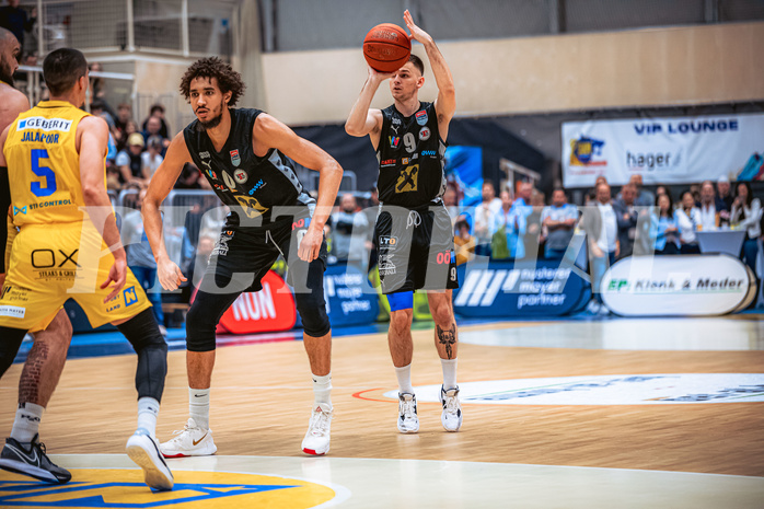 Basketball, Win2Day Superliga 2022/23, Viertelfinale Spiel 4, SKN St. Pölten Basketball, Raiffeisen Flyers Wels, Danilo Tepic (9)