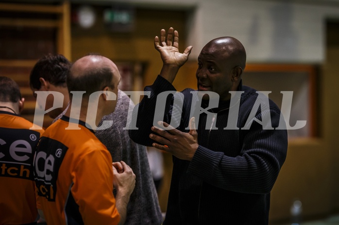 Basketball, 2.Bundesliga, Grunddurchgang 15.Runde, BBC Nord Dragonz, Mattersburg Rocks, James WILLIAMS (Headcoach)