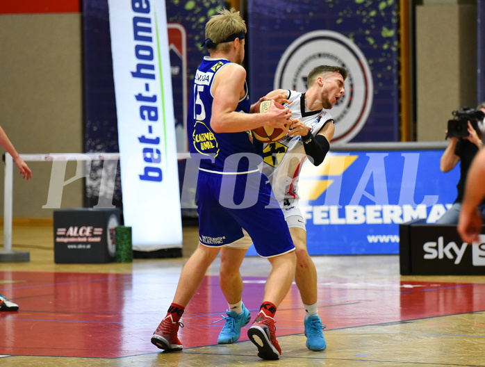 Basketball Superliga 2020/21, Grunddurchgang 6.Runde Flyers Wels vs. Swans Gmunden, Elvir Jakupovic (21), Daniel Dolenc (15), Jan Raszdevsek (4),

