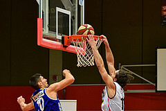 Basketball Superliga 2020/21, Grunddurchgang 6.Runde Flyers Wels vs. Swans Gmunden, Toni Blazan (10), Erwin Zulic (11),
