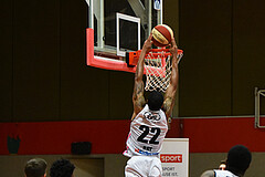 Basketball Superliga 2020/21, Grunddurchgang 6.Runde Flyers Wels vs. Swans Gmunden, Daniel Friedrich (6), Jarvis Ray (22), Austen Awosika (1),

