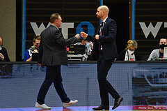 Basketball Superliga 2020/21, Grunddurchgang 6.Runde Flyers Wels vs. Swans Gmunden, Anton Mirolybov (Head Coach), Sebastian Waser (Head Coach)

