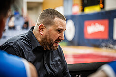 Basketball, win2day Basketball Superliga 2022/23, Grunddurchgang 8.Runde, Traiskirchen Lions, Oberwart Gunners, Horst Leitner (Coach)