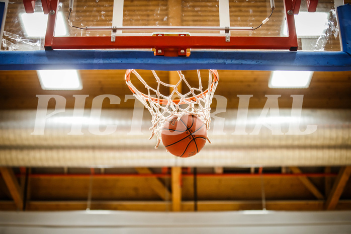 Basketball, win2day Basketball Superliga 2022/23, Grunddurchgang 8.Runde, Traiskirchen Lions, Oberwart Gunners, feature