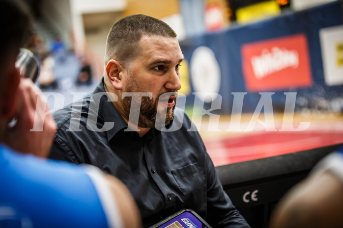 Basketball, win2day Basketball Superliga 2022/23, Grunddurchgang 8.Runde, Traiskirchen Lions, Oberwart Gunners, Horst Leitner (Coach)