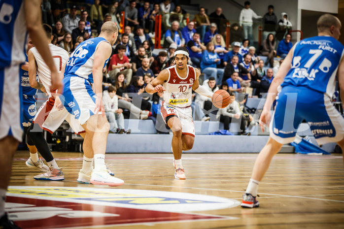 Basketball, win2day Basketball Superliga 2022/23, Grunddurchgang 8.Runde, Traiskirchen Lions, Oberwart Gunners, Evan Taylor (10)