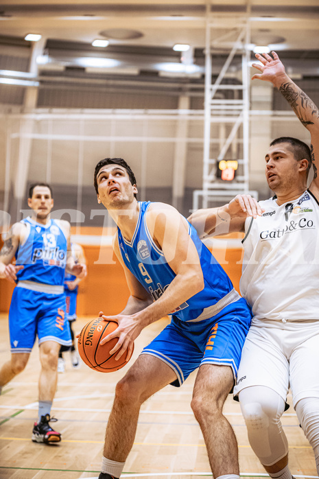 Basketball, Basketball Zweite Liga 2022/23, Grunddurchgang 11.Runde, Basket Flames, Pirlo Kufstein Towers, Luka Kraljic (9)