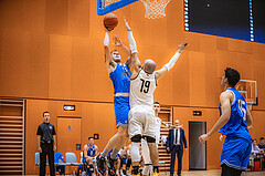 Basketball, Basketball Zweite Liga 2022/23, Grunddurchgang 11.Runde, Basket Flames, Pirlo Kufstein Towers, Fabio Thaler (13)