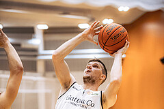 Basketball, Basketball Zweite Liga 2022/23, Grunddurchgang 11.Runde, Basket Flames, Pirlo Kufstein Towers, Jernej Andolsek Heine (1)
