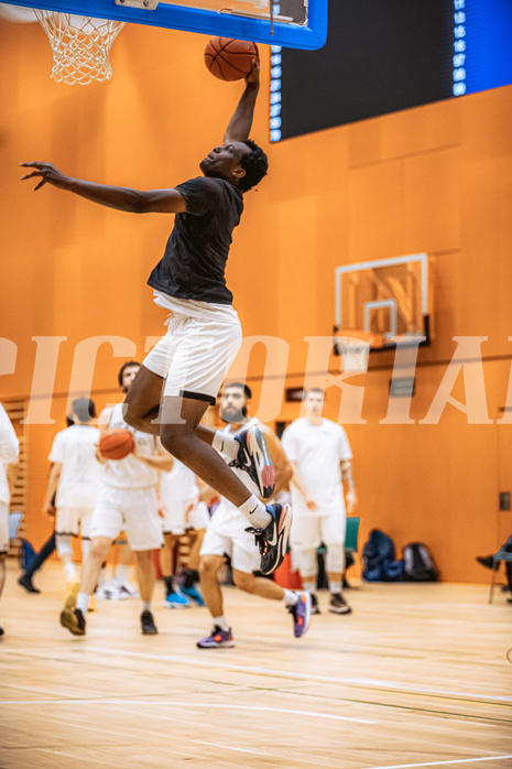 Basketball, Basketball Zweite Liga 2022/23, Grunddurchgang 11.Runde, Basket Flames, Pirlo Kufstein Towers, Kingsley Fobi (14)