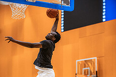 Basketball, Basketball Zweite Liga 2022/23, Grunddurchgang 11.Runde, Basket Flames, Pirlo Kufstein Towers, Kingsley Fobi (14)