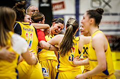 Basketball, Win2Day Basketball Damen Superliga 2023/24, Playoff, Finale Spiel 3, SKN St. Pölten, UBI Graz, SKN St. Pölten, feiern